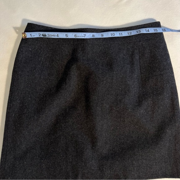 J. Crew Charcoal Gray Wool Blend Skirt Size 8 - Picture 9 of 11